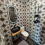 Old Stone House 2 Apartman Mlini