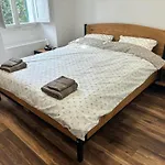 Old Stone House 2 Apartman Mlini