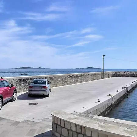 Lejlighed Old Stone House 2