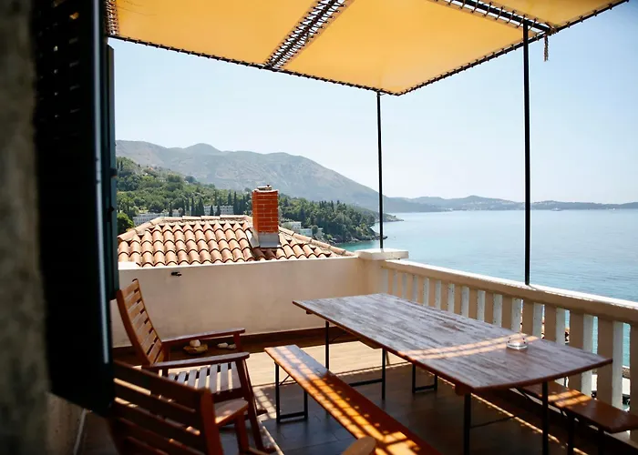 Old Stone House 2 * Mlini